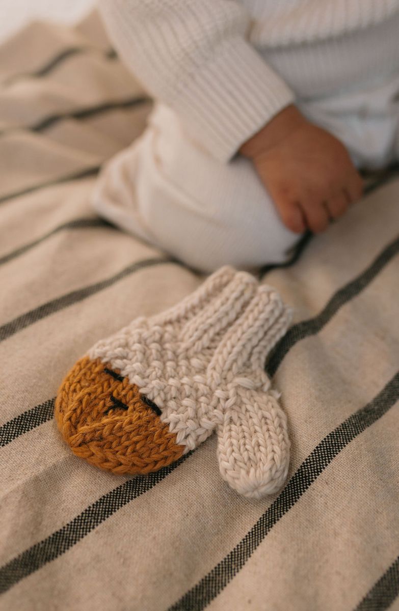 Mittens | Bear - Oatmeal