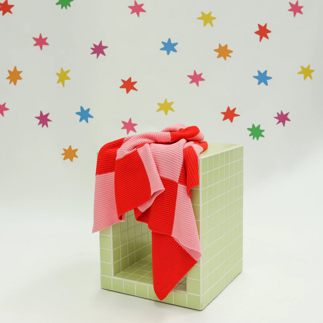 Sunday Blanket | Pink + Red