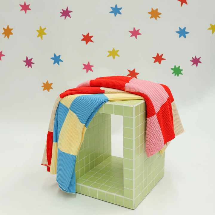 Sunday Blanket | Pink + Red