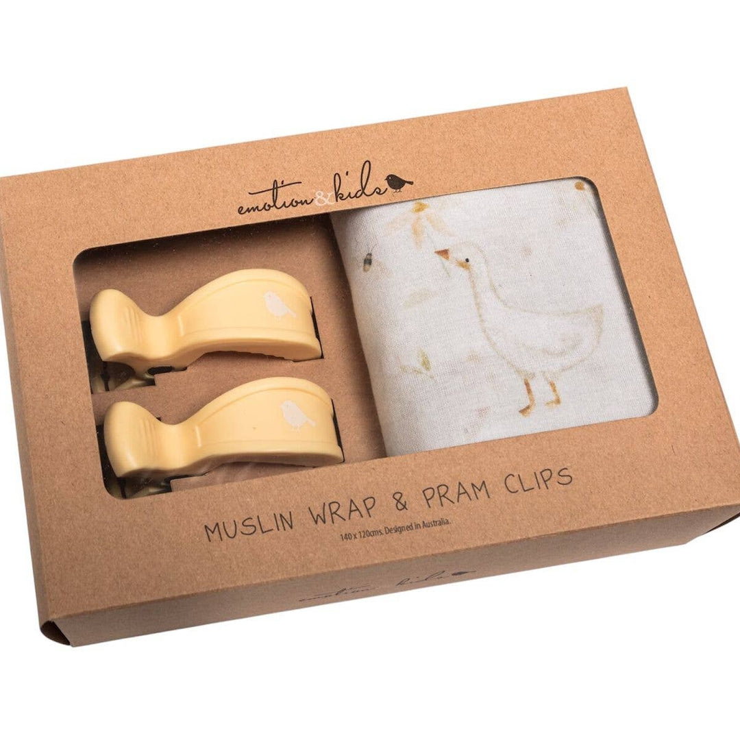 Muslin Wrap & Pram Clips Set - Gwen the Goose