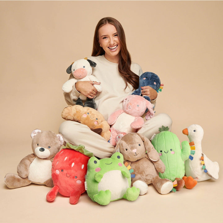 Sweetie Snuggles™ | Carmen the Cow