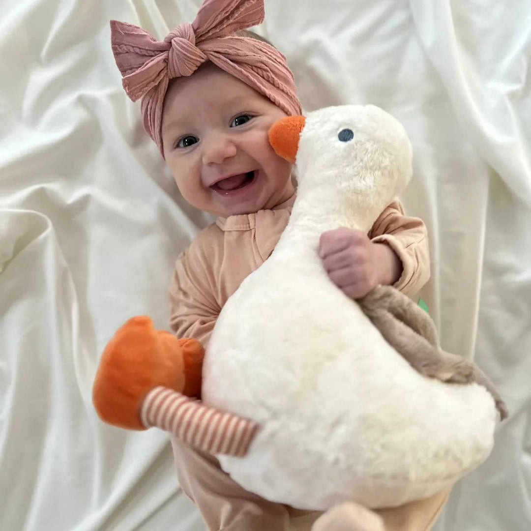 Sweetie Snuggles™ | Gracie the Goose