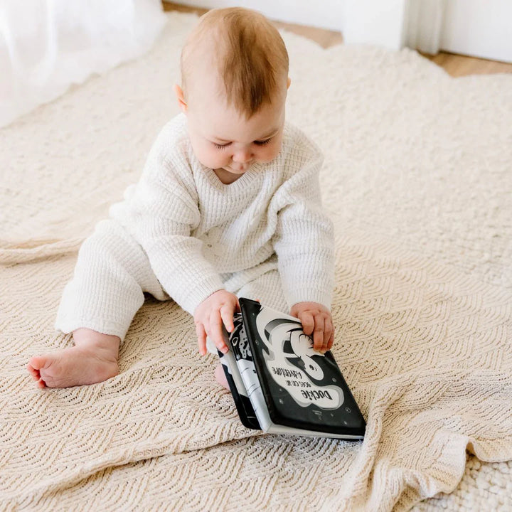 Black and White Bath Book | Duckie Goes On An Adventure
