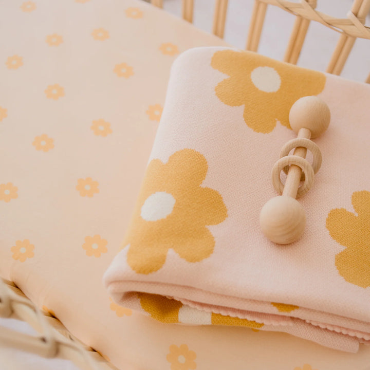 Bassinet | Fitted Sheet/Change Pad Cover | Organic - Daisy Chain