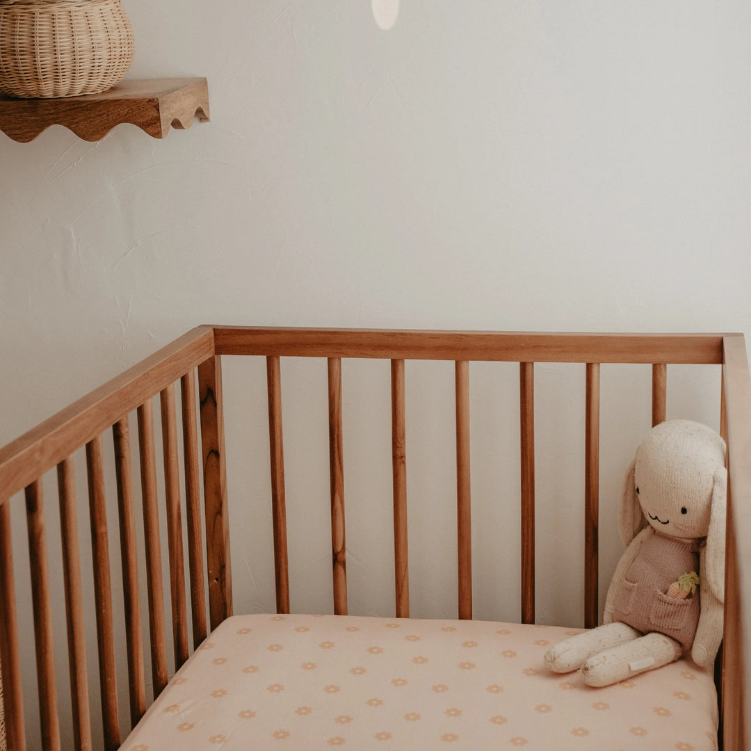Cot | Fitted Sheet/Change Pad Cover | Organic - Daisy Chain