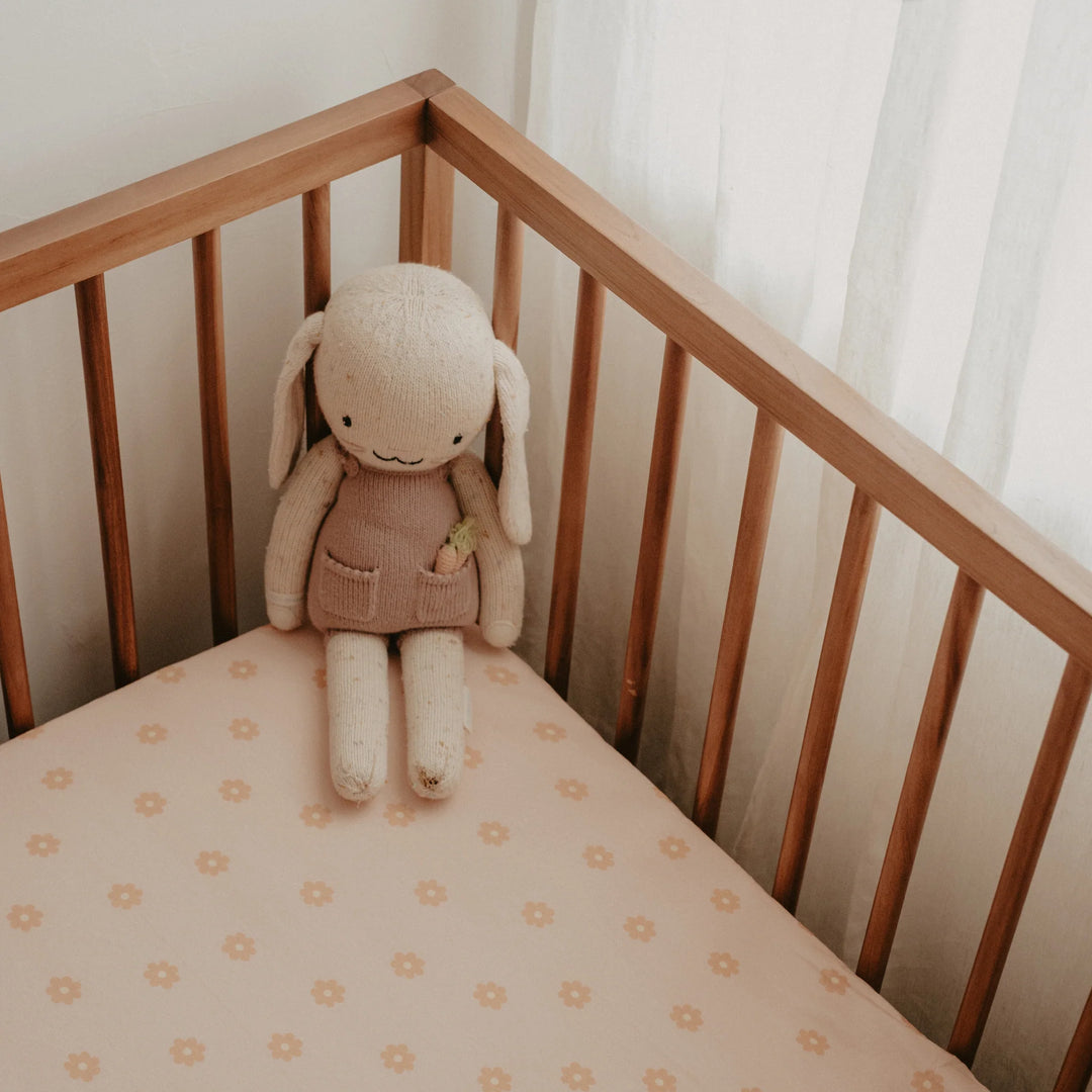 Cot | Fitted Sheet/Change Pad Cover | Organic - Daisy Chain