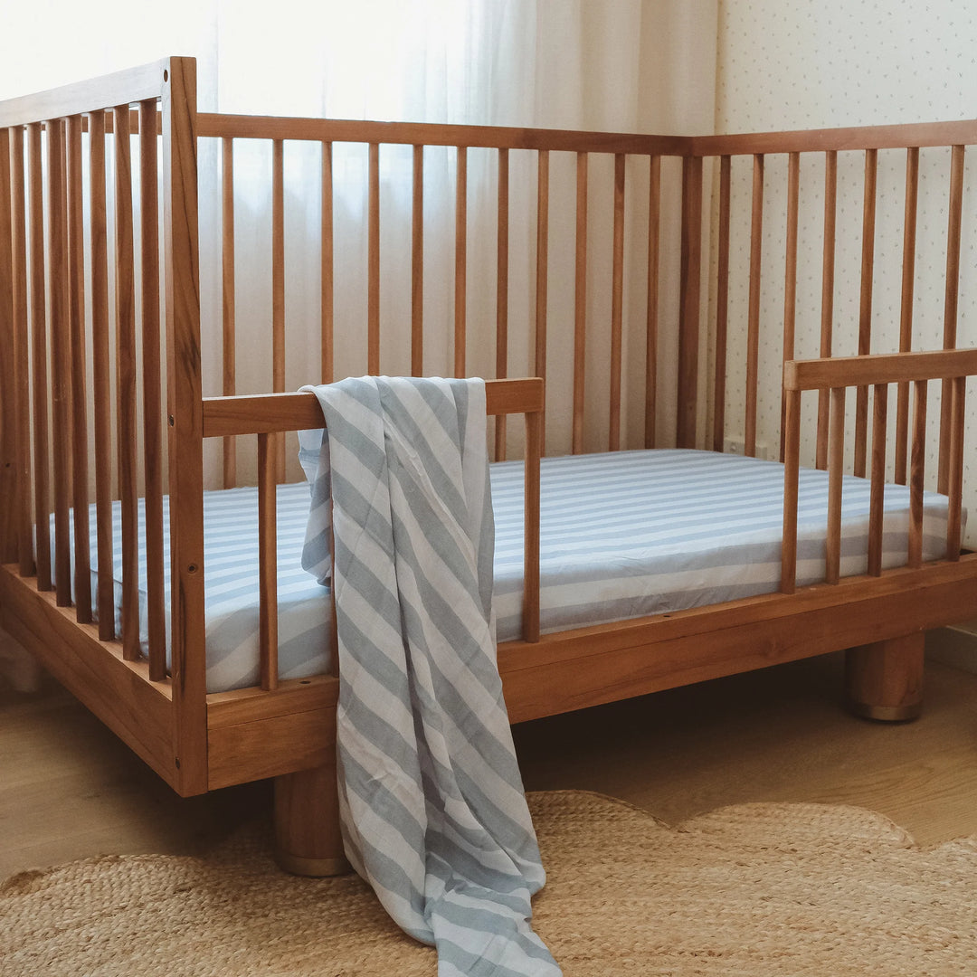 Cot | Fitted Sheet/Change Pad Cover | Organic - Cloud Stripe