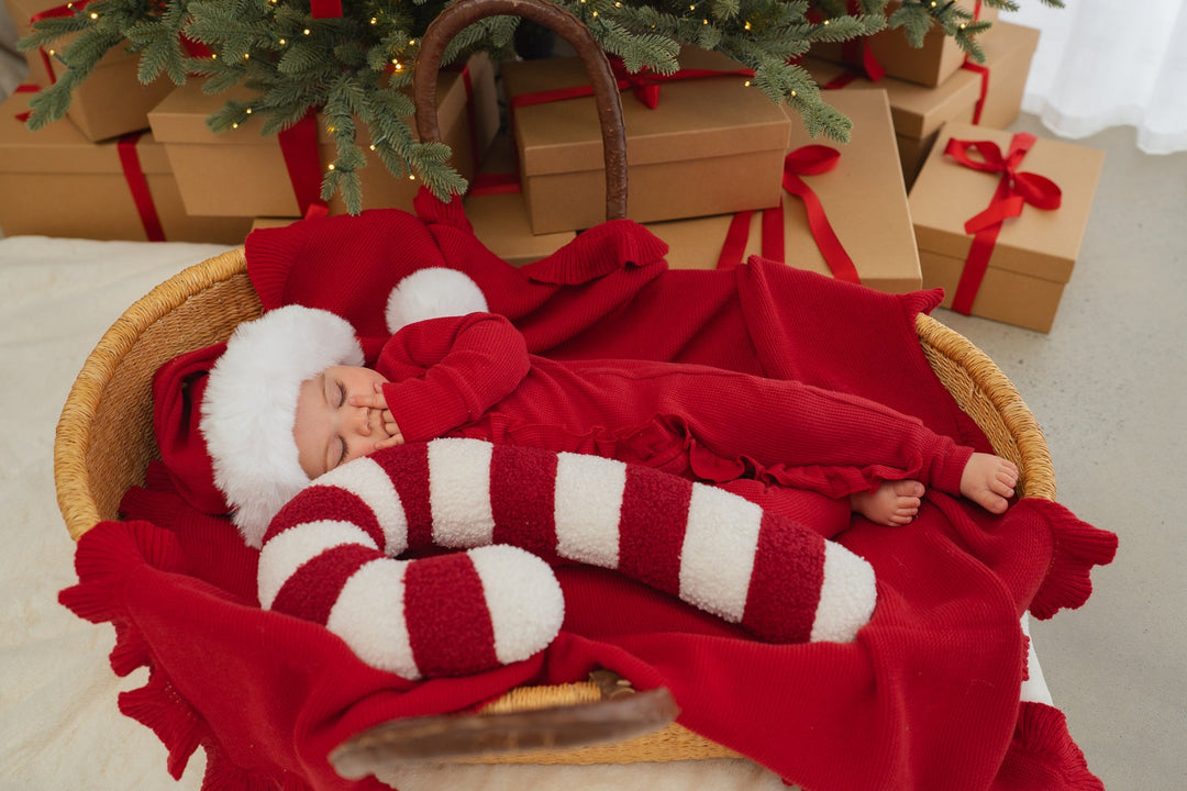 Frill Knit Blanket | Rudolph Red