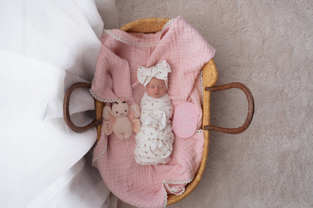Gauze Lace Blanket | Baby Pink