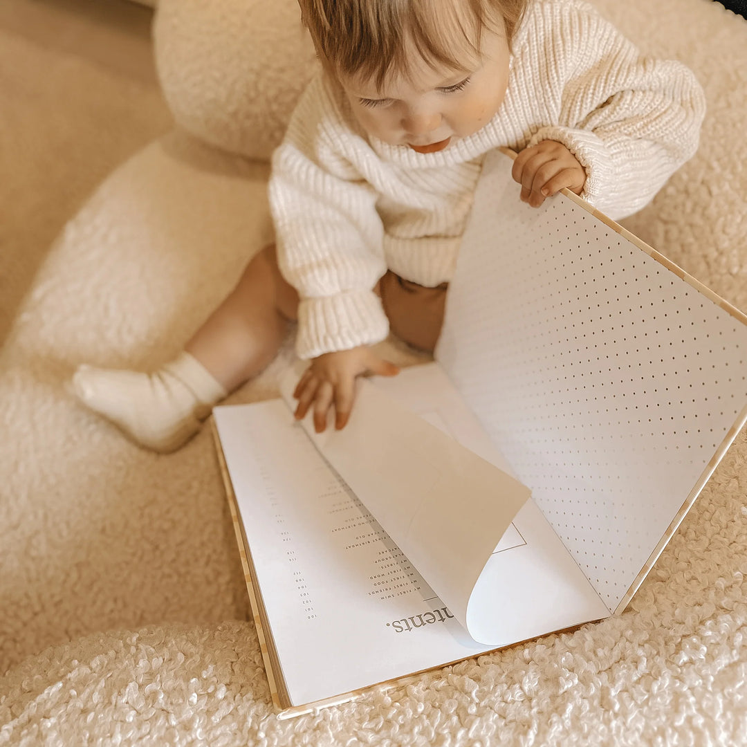 Baby Book | Daisy Grid