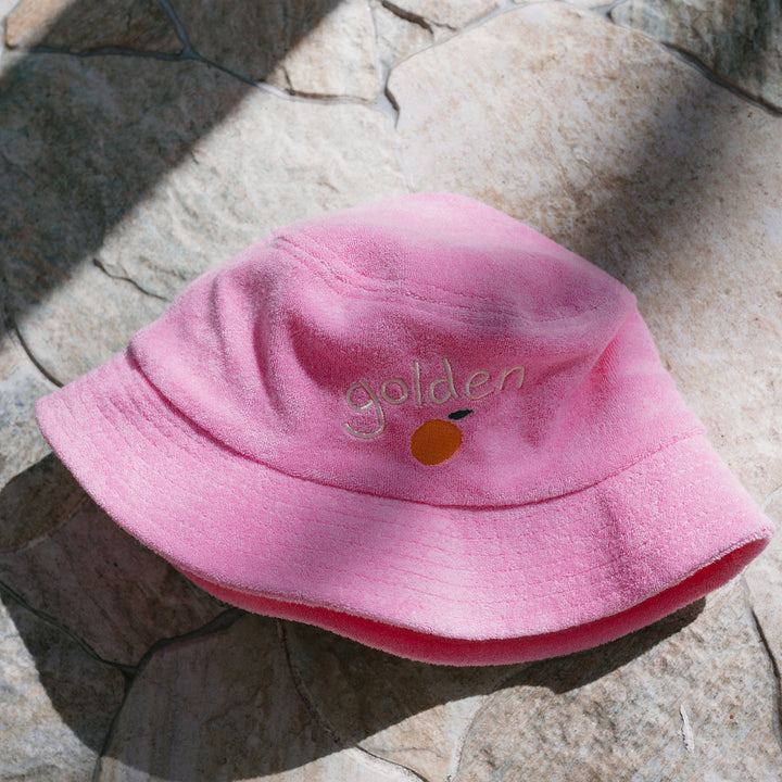 Bucket Hat | Retro Ciao Golden Pesci - Strawberry