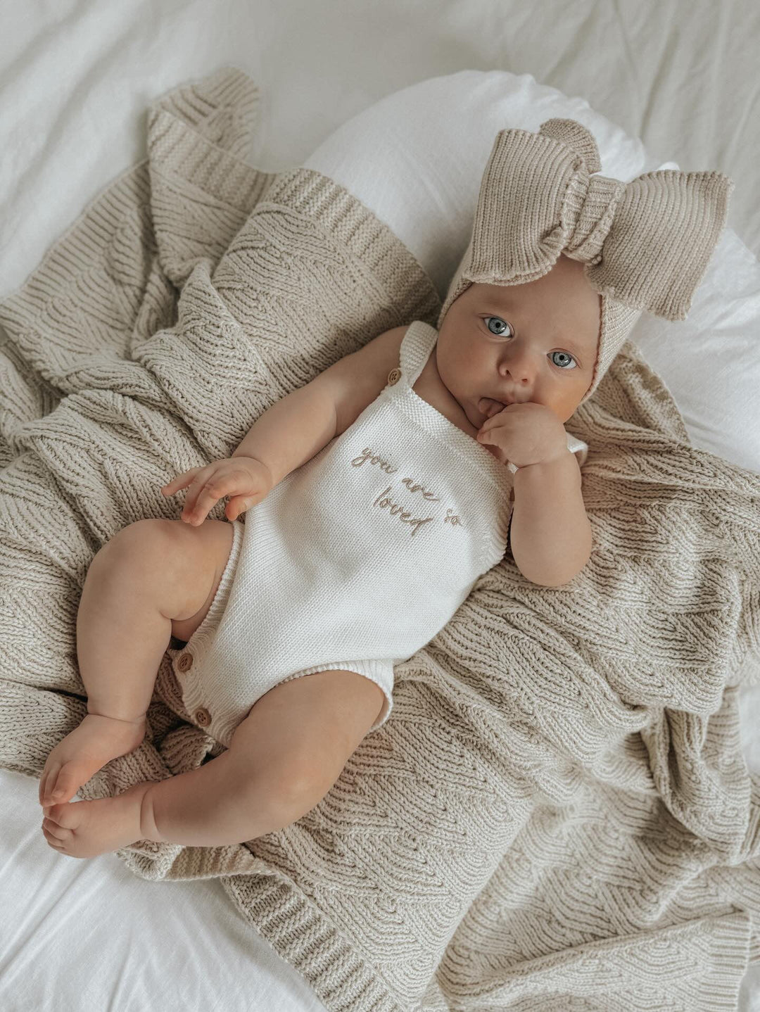 Ribbed Knit Oversized Bow - Beige