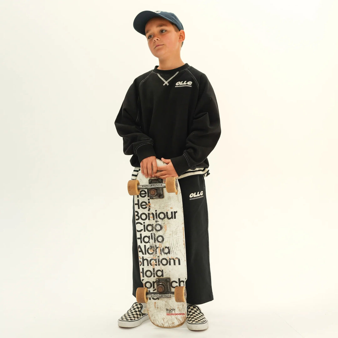 Retro Raglan Sweat - Black