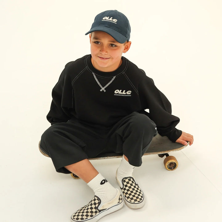 Retro Raglan Sweat - Black