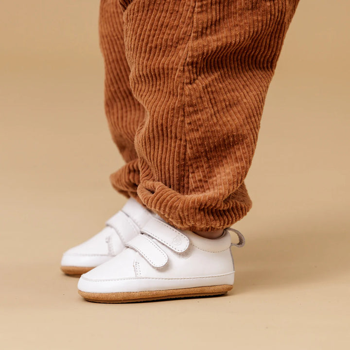 Scout - White