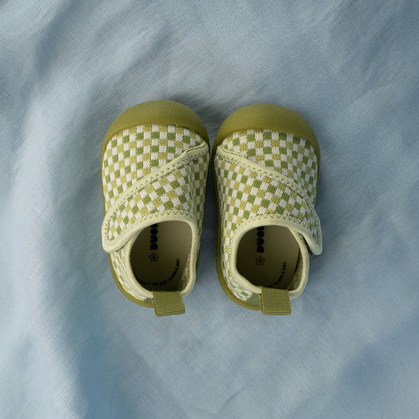 Shoes | Duckies Velcro - Apple Checker