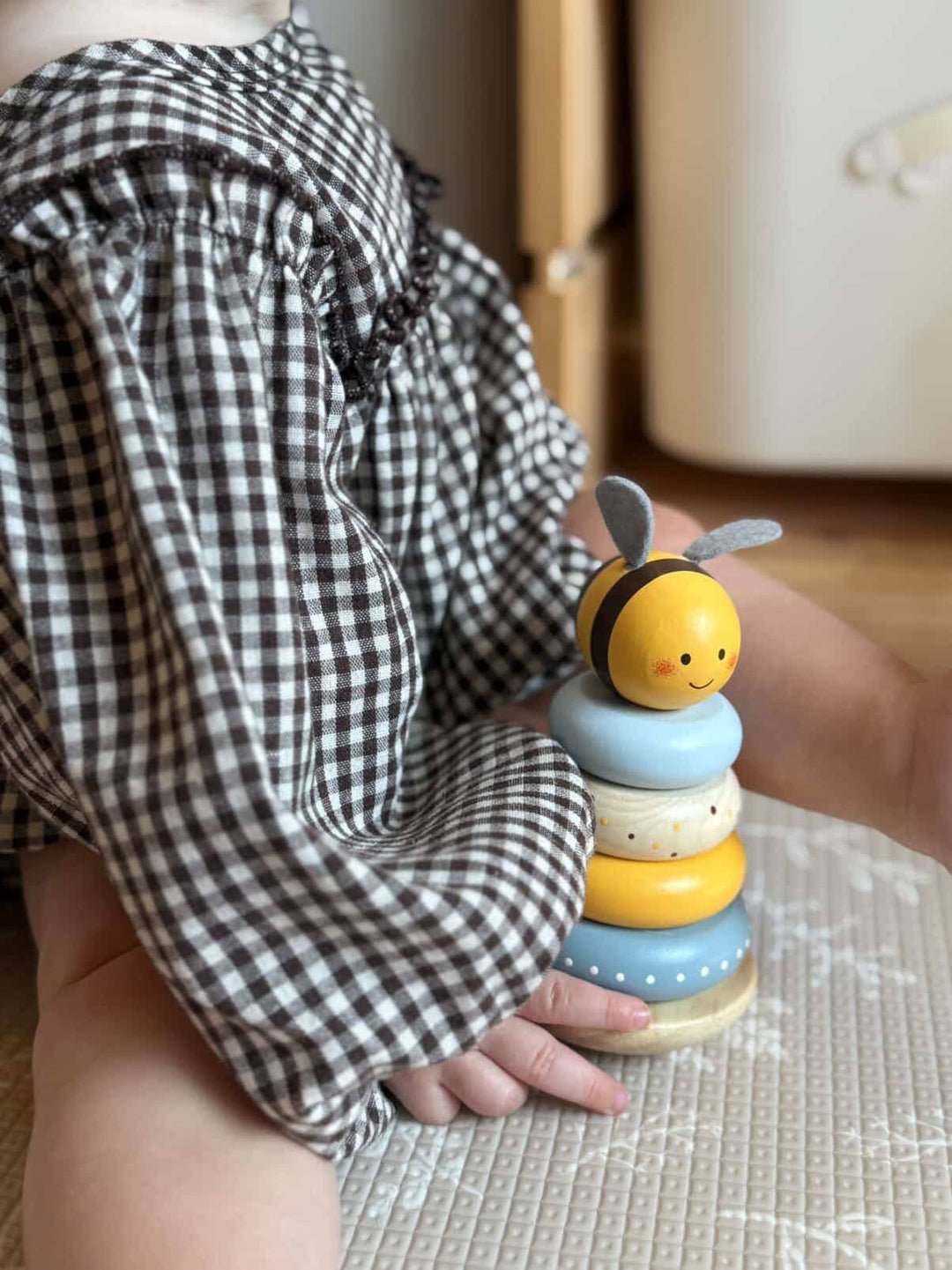 Wooden Stacker | Bee
