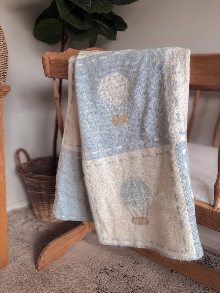 Blanket | Knitted - Up and Away
