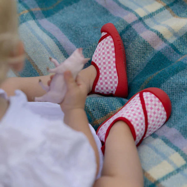 Shoes | Duckies Velcro - Strawberry Checker