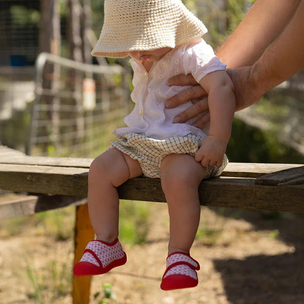 Shoes | Duckies Velcro - Strawberry Checker