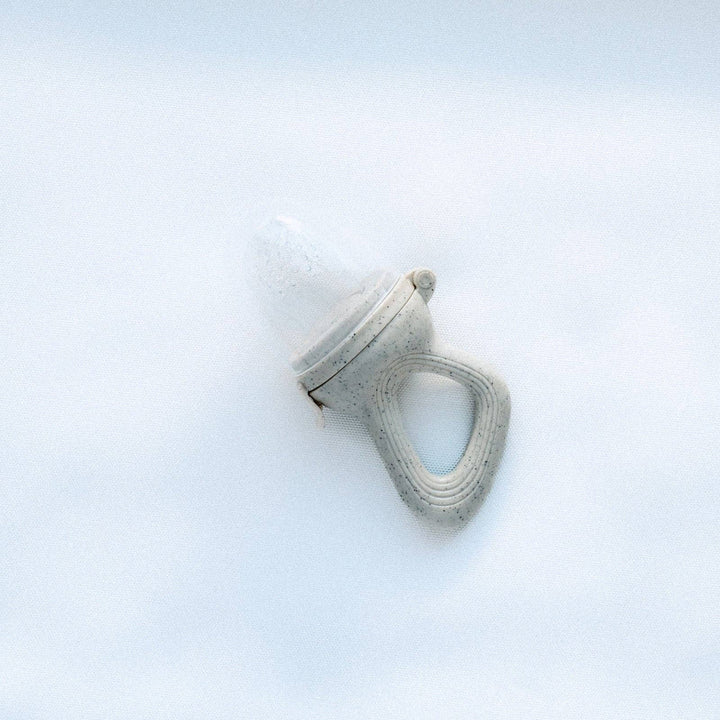 Baby Feeder - Speckled Cloud